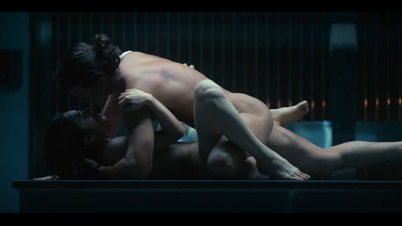 Қарттарды соратын жастар (жеке сурет)