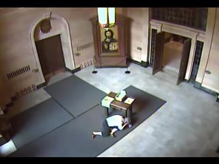 Ограбили старушку в храме