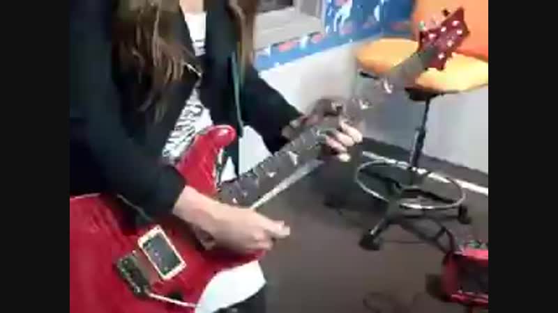 Orianthi shreds michael jackson