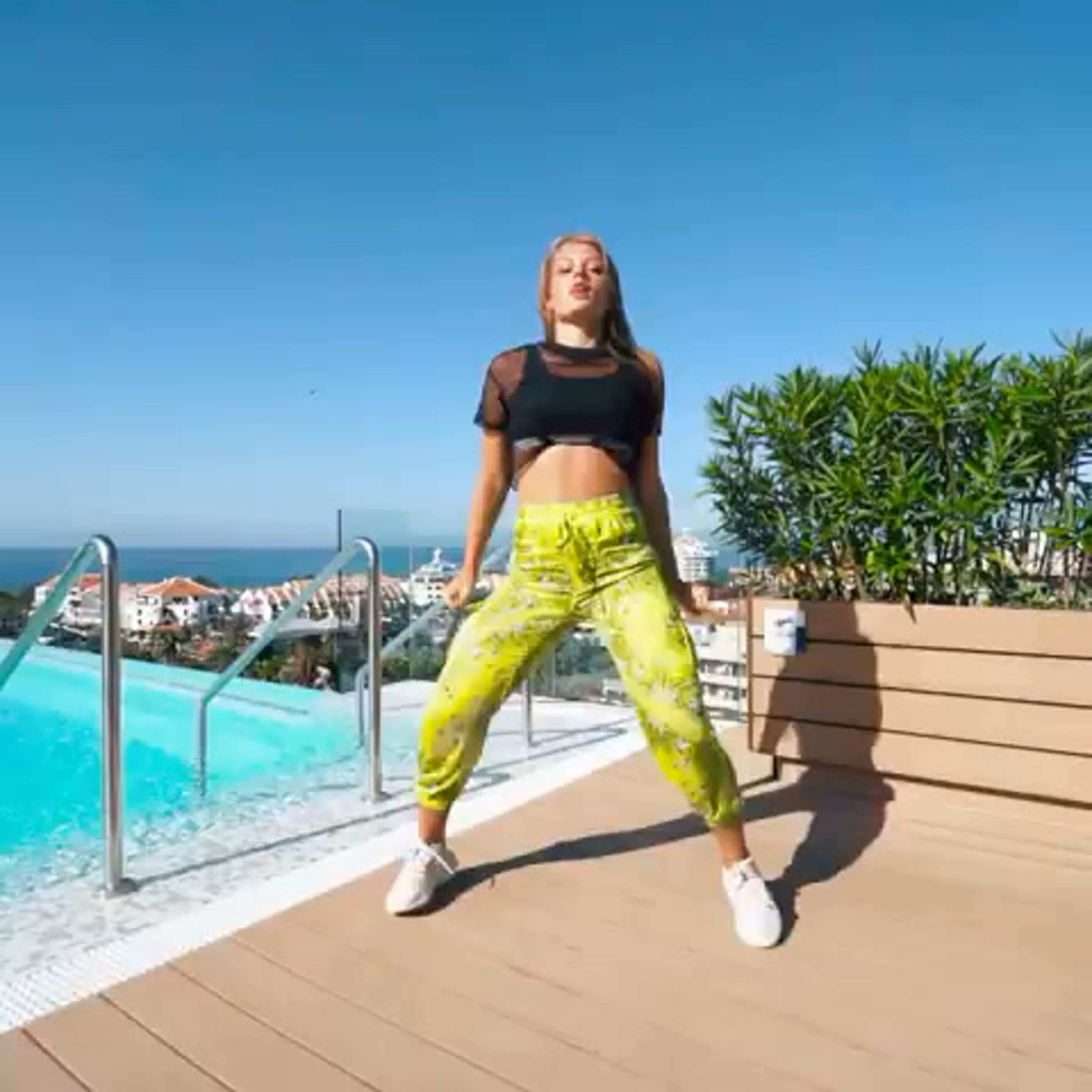 Queen @dubkovapo watch online
