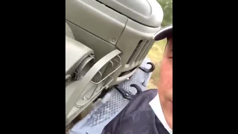 Продаётся хороший зил!