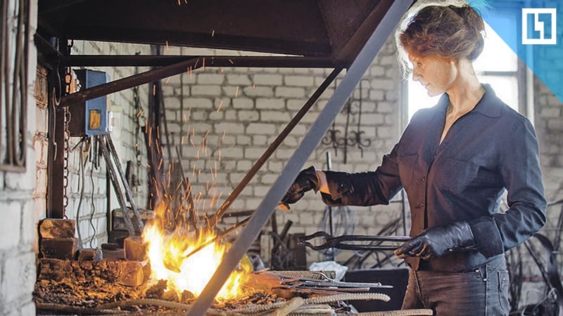 Единственная женщина кузнец в беларуси