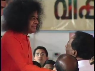 Видео sri sathya sai baba a beautiful video to start our day with bhagwan sri sathya sai baba darshans and bhajans in brindavan