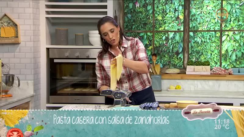 Pasta casera con salsa de zanahorias