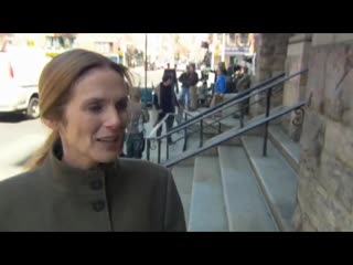 Julie hagerty on hugh dancy and isla fisher