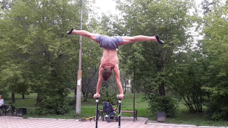 Тренироа в парке шари вари