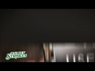 Мамаша наблюдает, как ее падчерица с большими сиськами трахается с отчимом