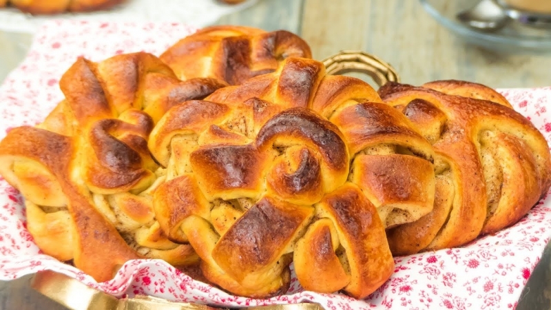 Пышные сдобные булочки