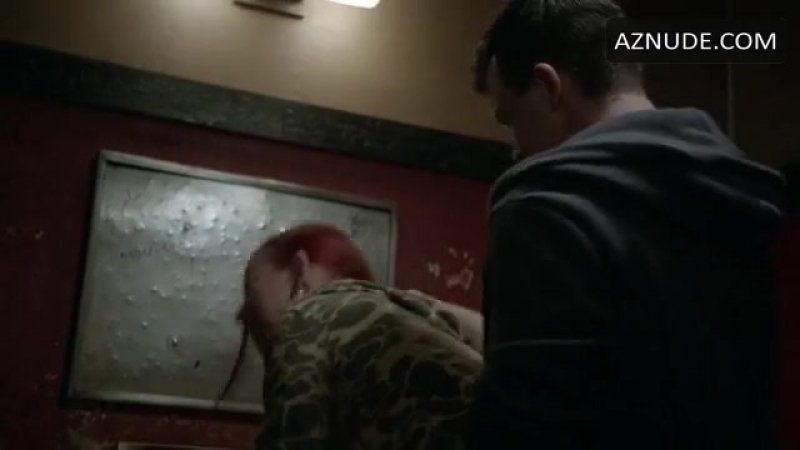 Актер ноэль фишер секс сцена в туалете из сериала "бесстыжие"