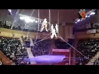 Сорвалась гимнастка