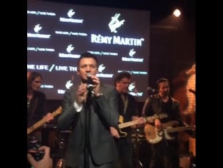 Tk wonder on instagram “ummm so who knew jeremy renner could sing! filmed this