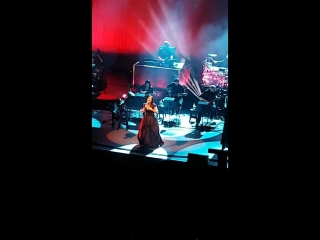 Evanescence lacrymosa synthesi live in glasgow