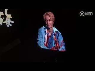 Look at the precious smile on yixing’s face when he heard fans saying “zhang yixing, we won’t get down the ship” 🥺💕