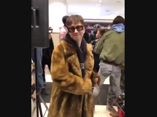 Boulevard depo зажигательно танцует [nr]