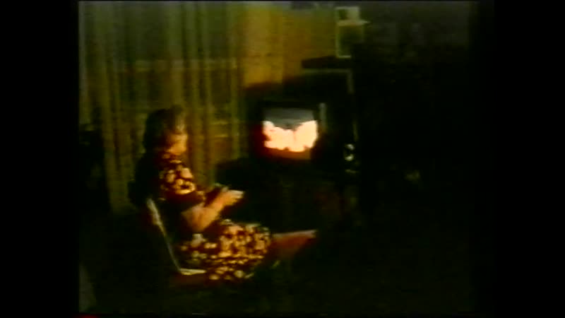 Бабка играет в мотрал комбат и делает финиш хим, 1996 год