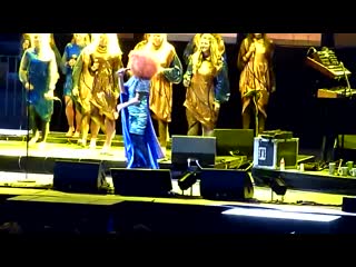 Bjork crystalline live in nimes (2012)