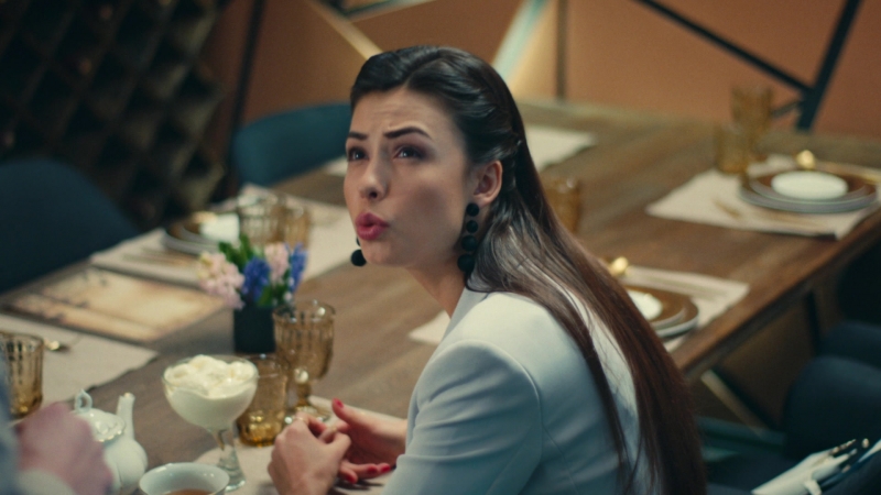 Лариса истерит