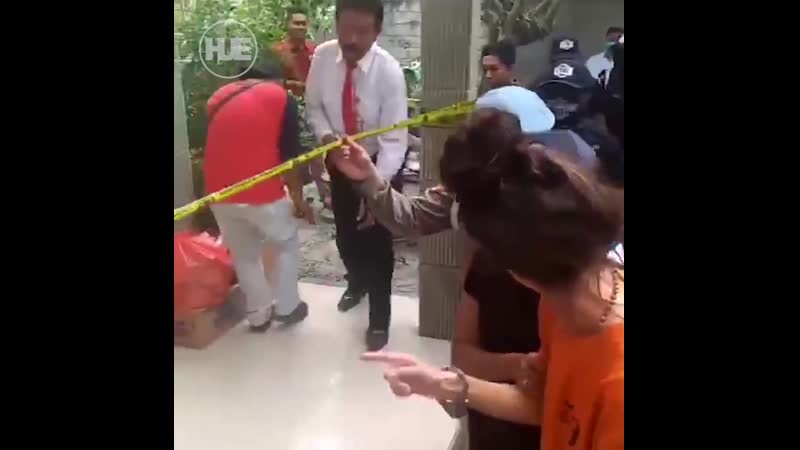 На сказочном бали двое россиян попались на выращивании конопли