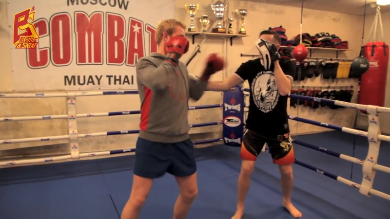 Как правильно бить двойку комбинацию левый прямой правый прямой