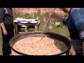 Настоящий узбекский плов на большое количество людей! a real uzbek pilau for a large number of people!