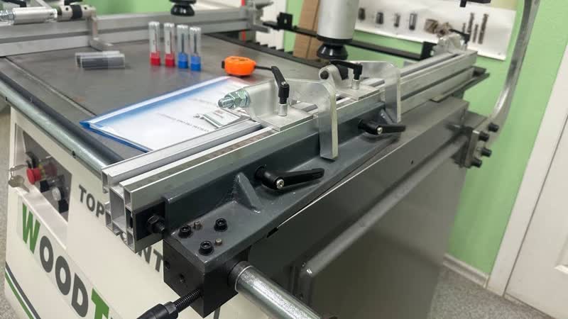 Присадка d21 woodtec в выставочном зале