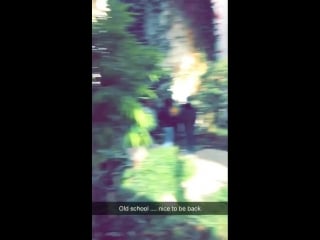 Inststory/snapchat 180218