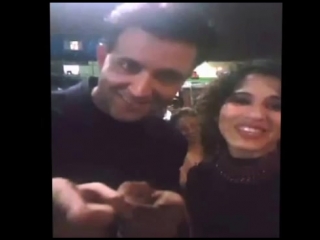 Hrithik roshan asking all his fans to follow miss jani!
