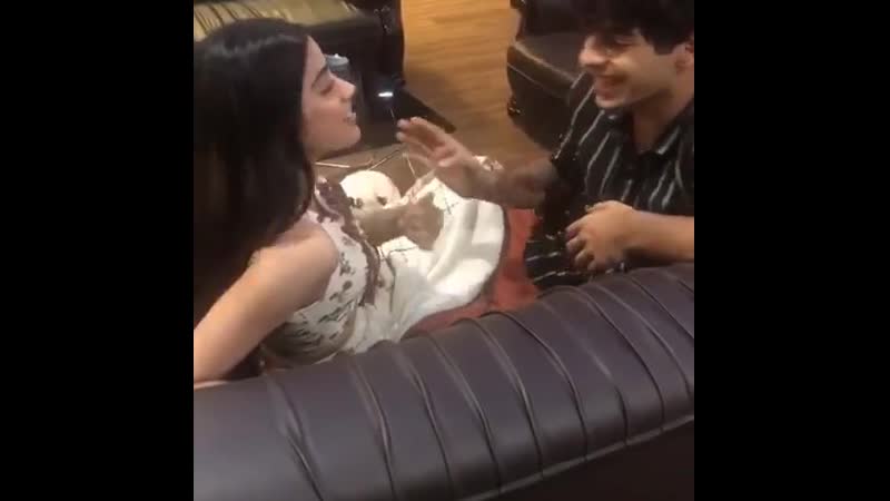 Dhadak janhvi insta 2