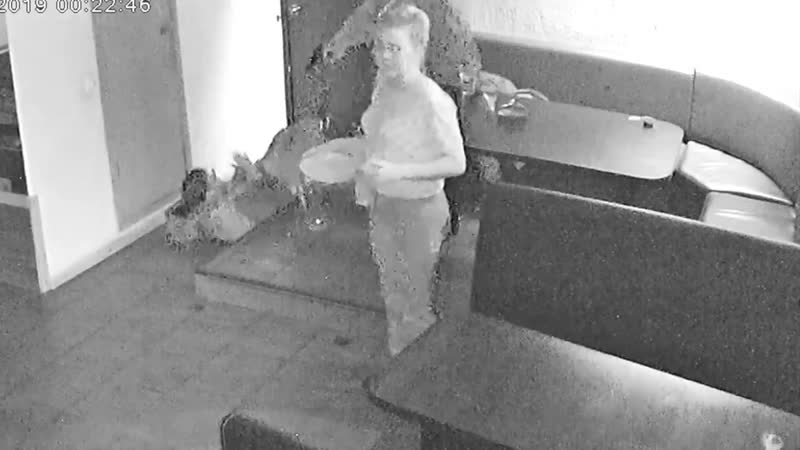 В мурманском баре произошла драка со стрельбой