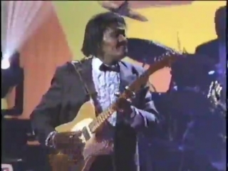 B b king, buddy guy,albert collins, jeff beck, eric clapton sweet little angel