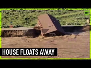 House floats away on yellowstone river