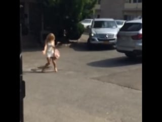 Que lindo canta esta chica #kendall #fairmarketvalue #myfristenglishmovie #epaaa #luspirit