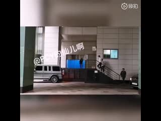 190724 exo's chanyeol and sehun arrived at coex live plaza for fansign