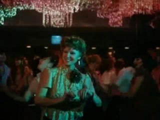 «любовь и голуби» (1984) в баре