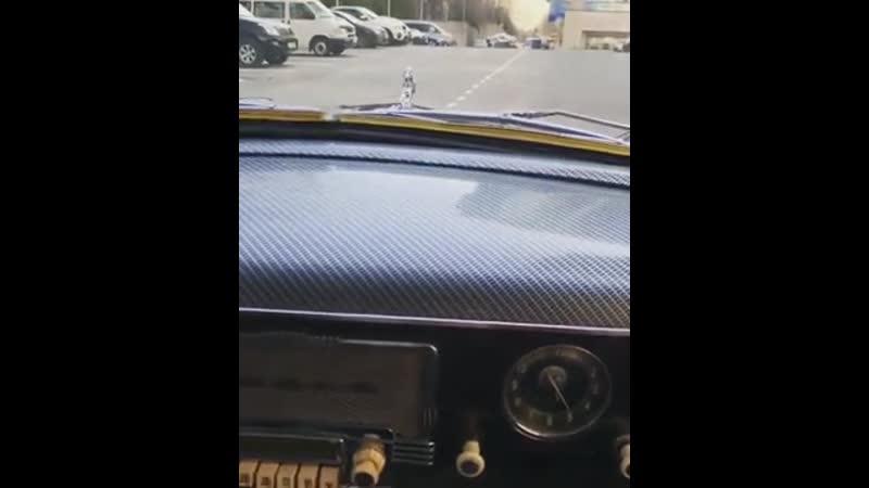 Лишенная прав мажорка мара багдасарян устроила заезд на раритетной волге