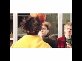 ► corey haim & river phoenix & leo dicaprio vine