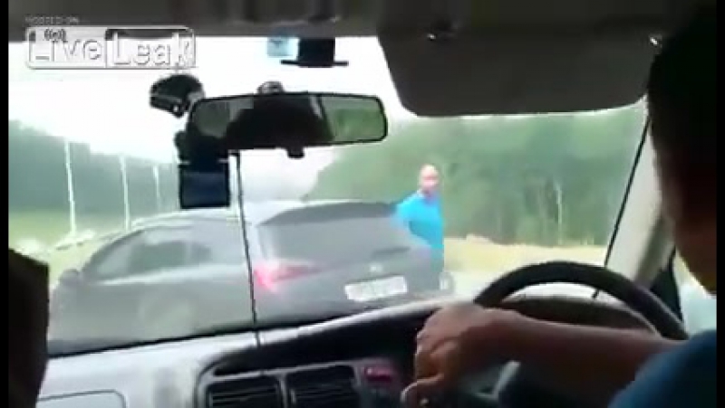 Довыебывался