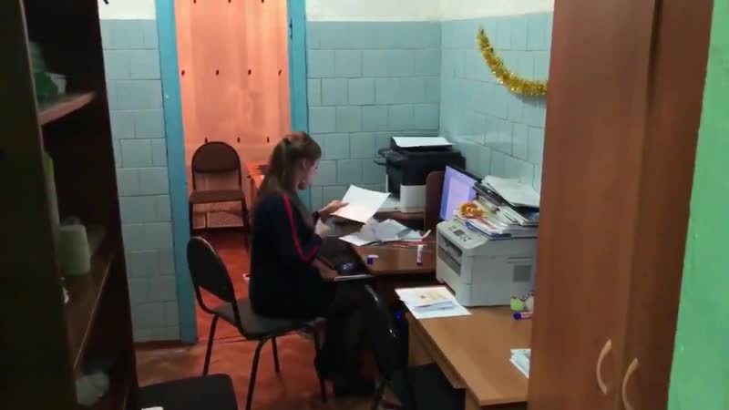 Учителя красноярской школы работают в туалете [nr]