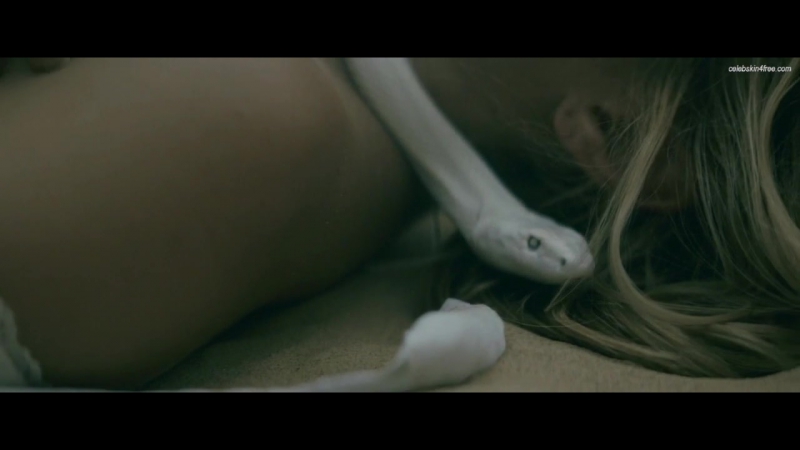 Paz de la huerta, dianna agron bare (2015)