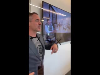 @robertdowneyjr shows up at lux capital when i am out busy with a @saildrone board meeting