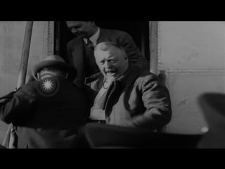 Hugo eckener and officials exit from lz 127 graf zeppelin in friedrichshafen, ger hd stock footage