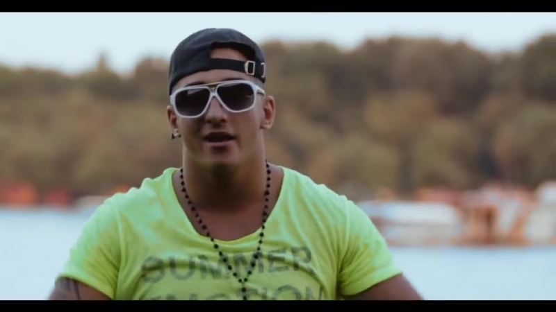 Marko moreno feat napoleon &amp; juice, vuk mob ona mrzi ceo svet (2013)