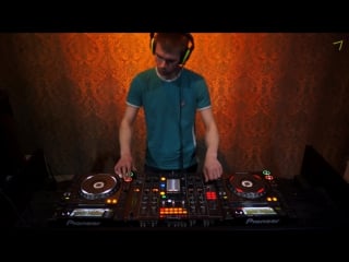 Alex balius @ friends only bar, video by alex balius group