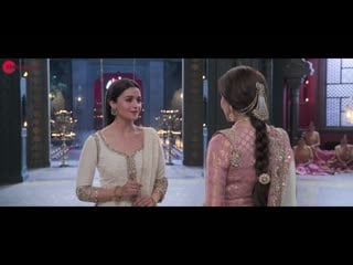 Ghar more pardesiya full video¦ kalank ¦ varun, alia madhuri¦ shreya vaishali¦ pritam¦ amitabh