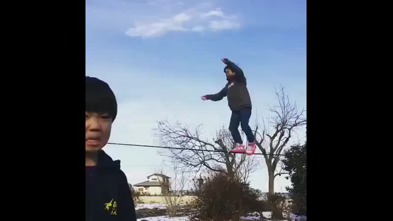 Трюки на канате маленький канатоходец mp4