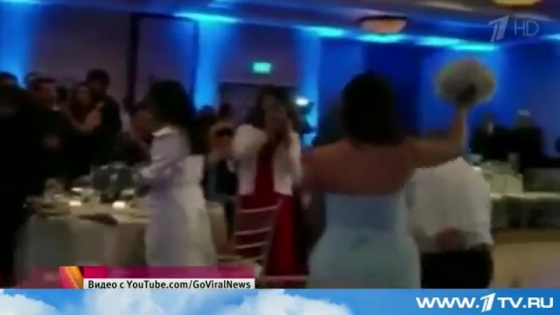 Мужчина на свадьбе нокаутировал невесту, делая сальтуху