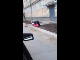 Жесть ебутся во дворе секс бомжей во ппц