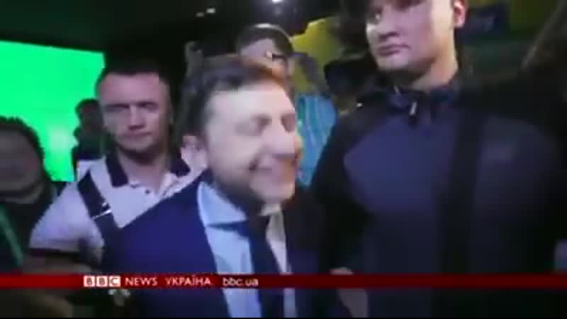 Зеленський дуже жорстко відповів журналісту ввс о своїх перших кроках, коли його оберуть президентом😂😂