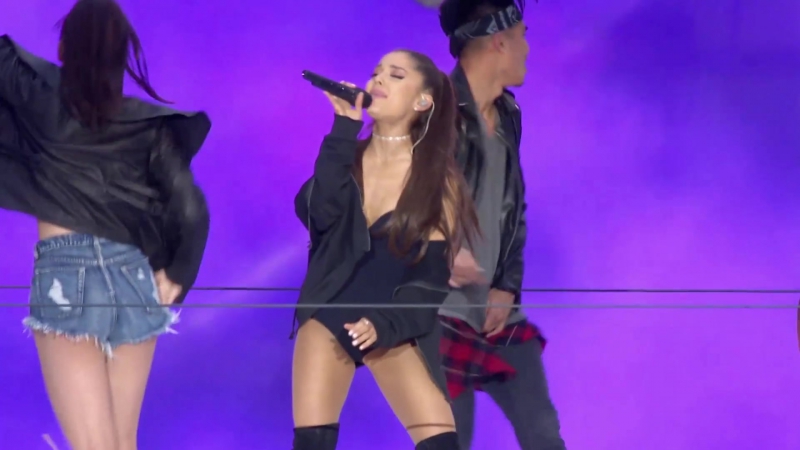 Ariana grande bang bang "summertime ball" (6 june, 2015)
