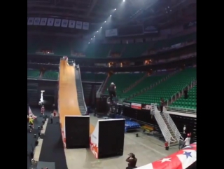 Ryan williams cash roll tailwhip on bmx